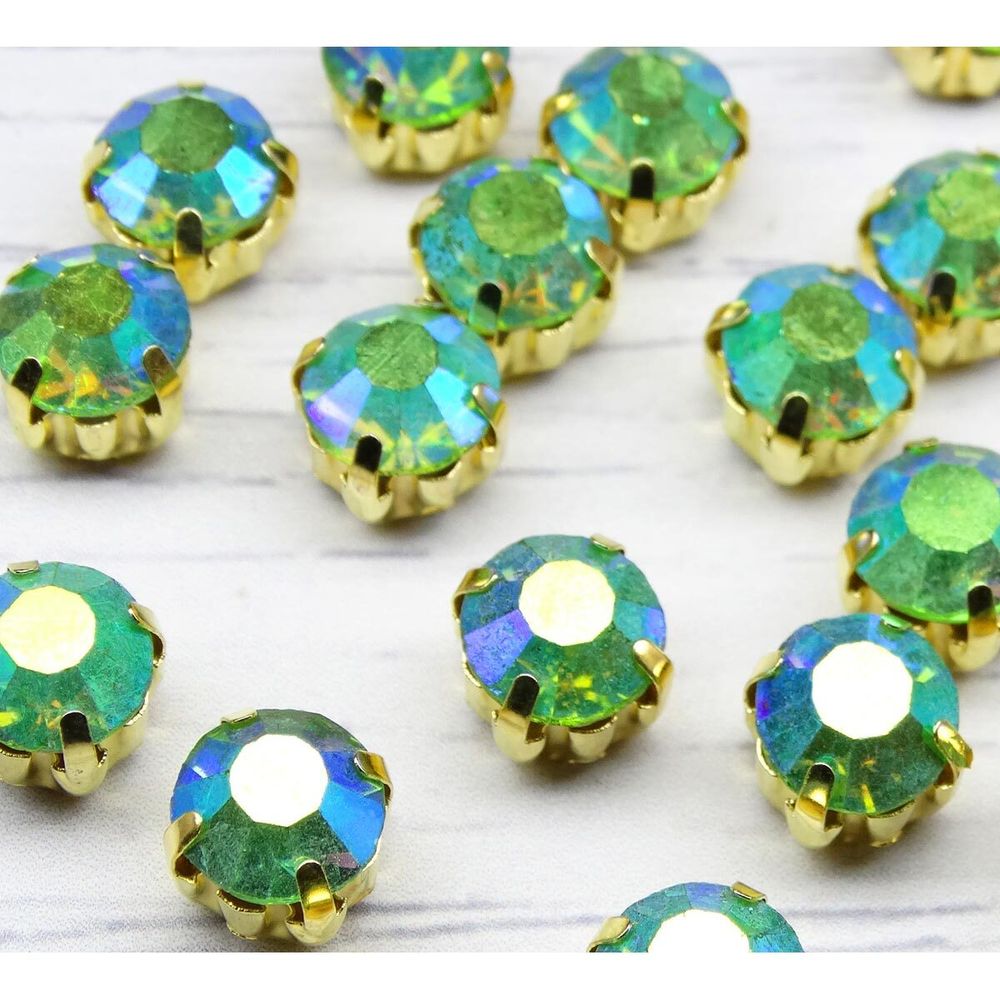 Хрустальные стразы в цапах, зеленый, с покрытием, 8 мм, 10 шт/упак ЗЦ015ДС88