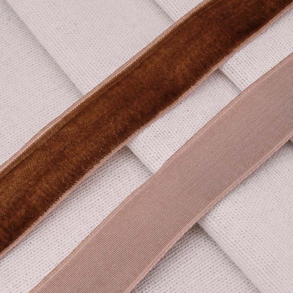 Лента бархатная (тесьма) 20.0 мм / 32.9±2 метров, 0081-1901, 208 коричневый