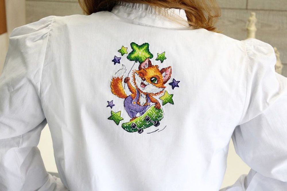 Набор для вышивания нитками МП Студия (Жар-птица), вышивка на одежде Лисёнок-скейтбордист, 17х13 см