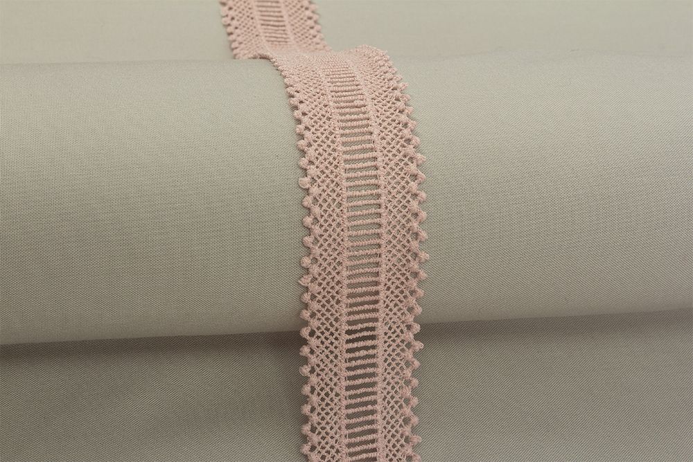 Кружево гипюр (плетёное) 33 мм / 10 м, пудровый, Gamma GGM-3301