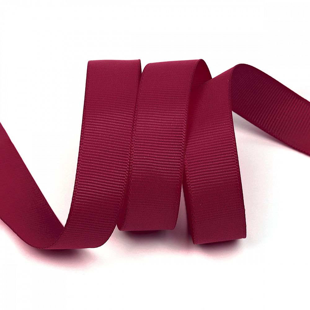 Лента репсовая (в рубчик) 20.0 мм, цв. 275 вишневый уп.27.4м Лента репсовая (в рубчик) 20.0 мм, цв. 275 вишневый уп.27.4м