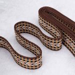 Стропа (ременная лента) 38 мм / 3 метра, [41.33 г/пог.м], с принтом, T043 бежевый/черный/белый, 3Al362