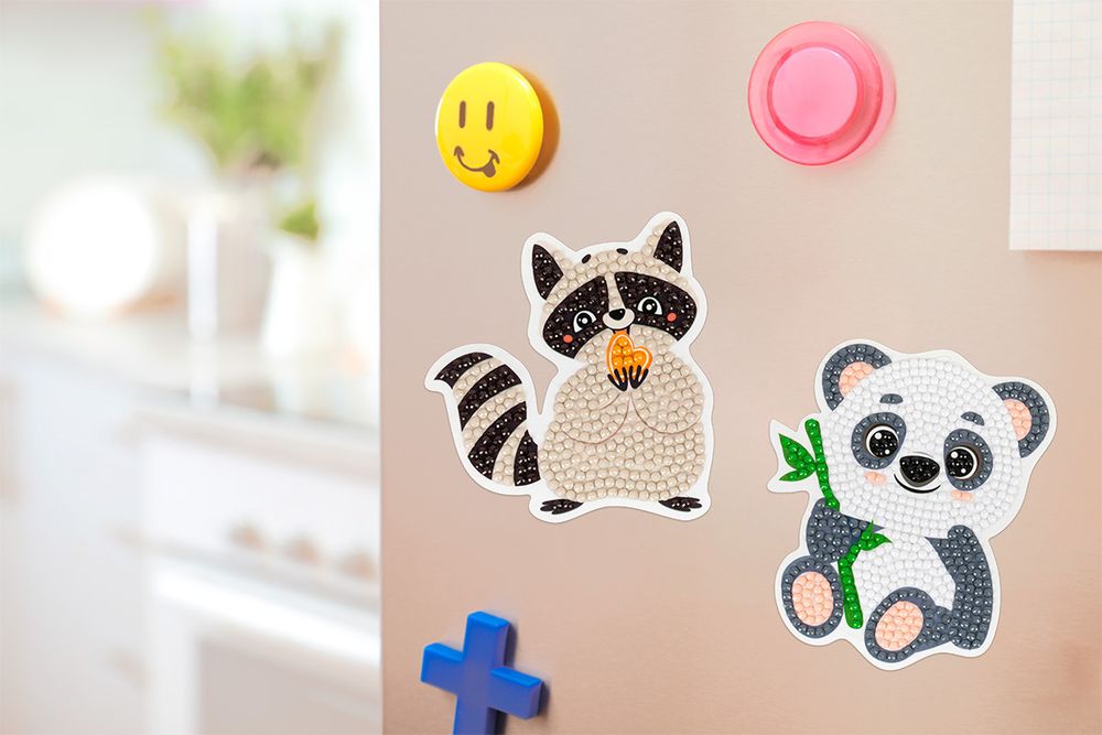 Алмазная (кристальная) мозаика Фрея ALVM-090, магнит Панда, 9х10 см