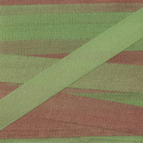 Лента (тесьма) шелковая 7.0 мм / 9.1±0.5 метров, M123 фисташковый/св.коричневый, Gamma SRM-7