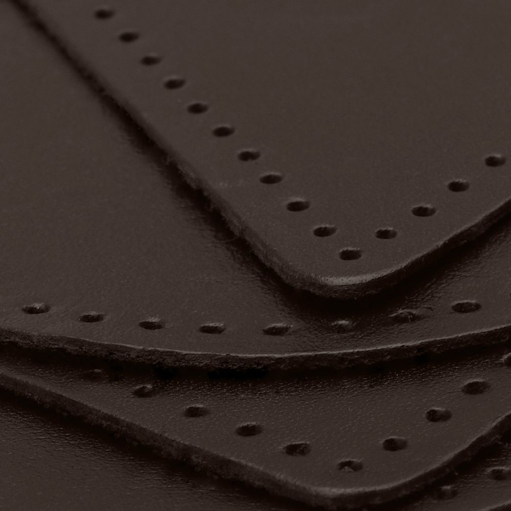 Набор заплаток пришивных из кожи, круг, квадрат, треугольник, овал 8см, с перфорацией, 4 шт (03 темно-коричневый), 9743