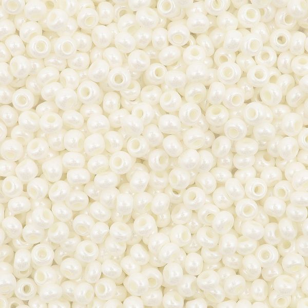 Бисер Preciosa 10/0 (2.3 мм), жемчужный, круг.отв., 500г, (46381) 331-19001/10/0