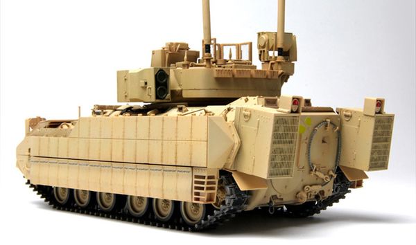Модель сборная: боевая машина пехоты /РП/, M2A3 Bradley 1/35, Meng SS-004