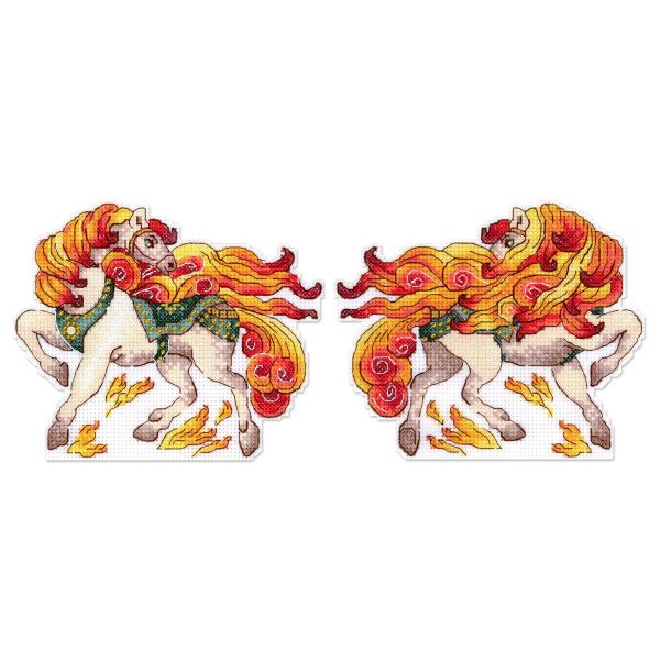 Набор для вышивания нитками МП Студия Р-1329, на пластиковой канве Пламенный конь, 12х15 см