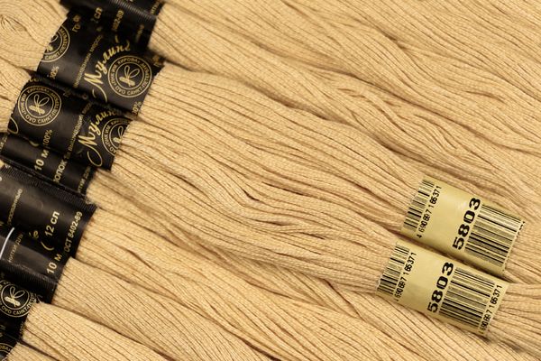 Мулине Ideal ТВ, 24 мотка по 8 метров, цв. 513