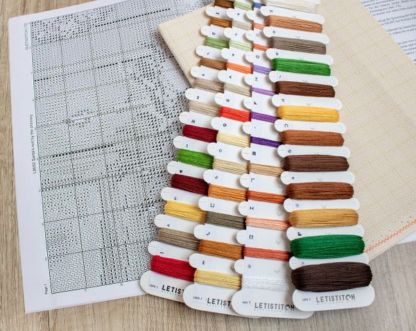 Набор для вышивания нитками LetiStitch, Отдых Санты у камина, 38,5х40 см