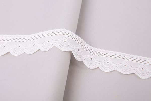 Кружево шитьё 42 мм / 10 м, кремовый, Gamma GYEM-4202