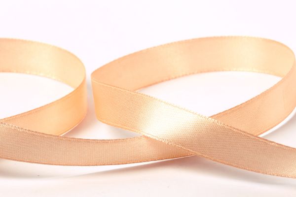 Лента атласная 1-сторонняя 12.0 мм / 33±2 метра, 071 св.кремовый, Gamma