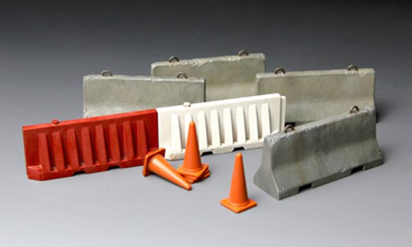 Модель сборная: барьеры, CONCRETE & PLASTIC BARRIER SET 1/35, Meng SPS-012