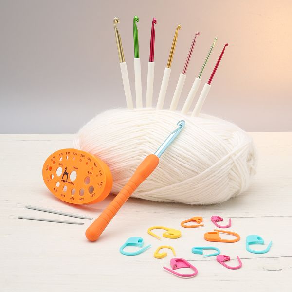 Набор вязальных крючков Pony 2.0, 2.5, 3.0, 3.5, 4.0, 4.5, 5.0, 6.0 мм с маркерами в пластиковом тубусе, 57001