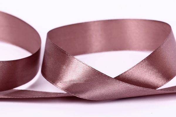 Лента атласная 1-сторонняя 25.0 мм / 33±2 метра, 147 грязно-розовый, Gamma