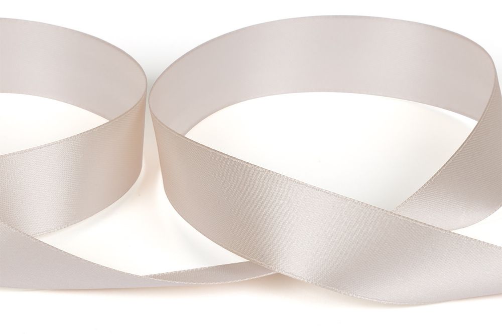 Лента атласная 1-сторонняя 25.0 мм / 33±2 метра, №517L(13-0003) кремовый, Gamma