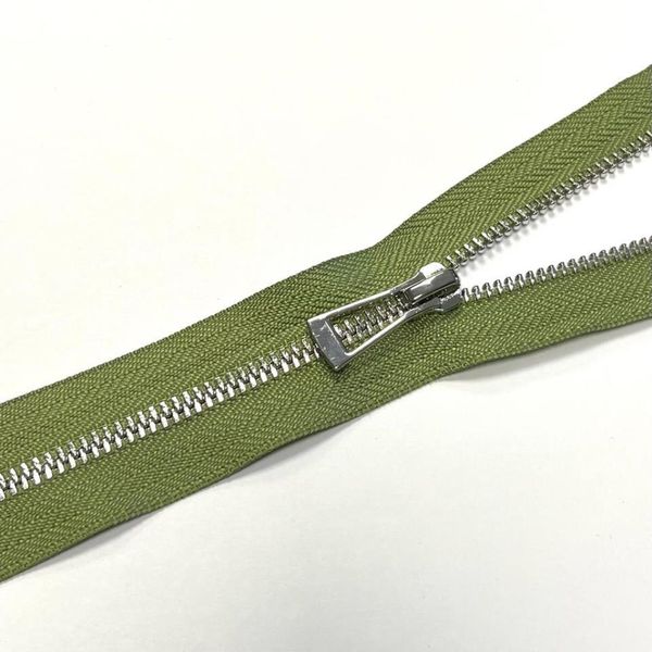 Молния металл Т5 (5 мм) 1 зам., н/раз., 18 см, никель, D211 зеленый чай, MaxZipper Premium, 1 шт