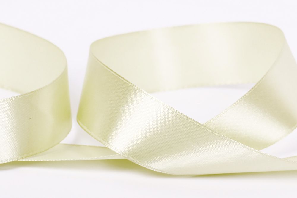 Лента атласная 1-сторонняя 25.0 мм / 33±2 метра, 008 кремовый, Gamma