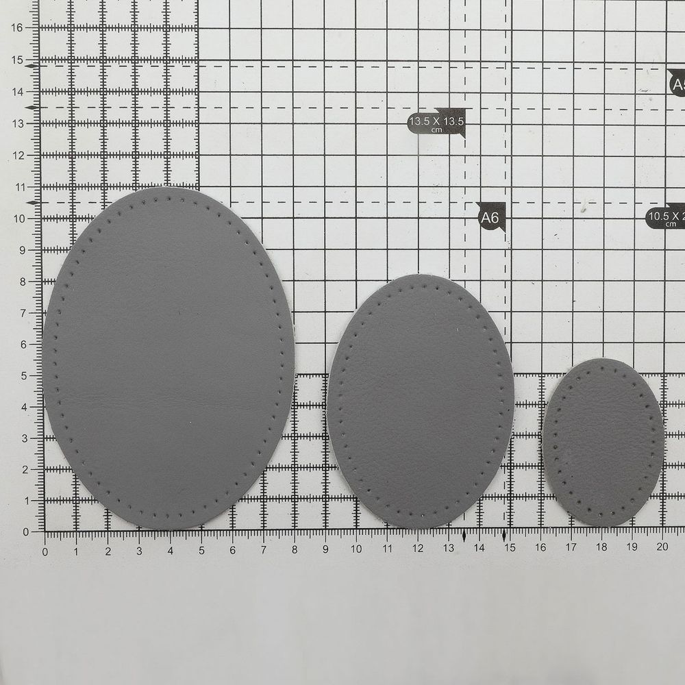 Набор заплаток пришивных из кожи, овал 4х5,5см, 6х8,2см, 8х10,9см, с перфорацией, 3 шт (07 серый), 9404