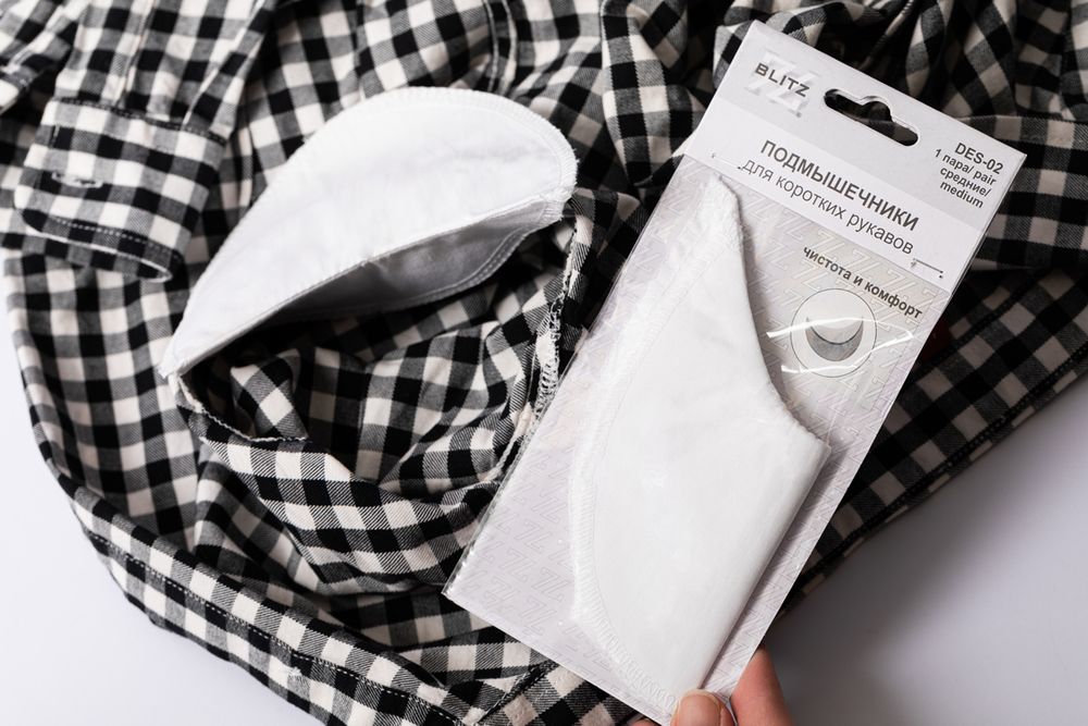 Подмышечники 14.5х9 см, средние, белый, Blitz DES-02