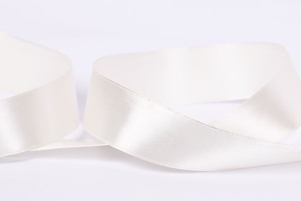 Лента атласная 2-сторонняя 20.0 мм / 33±2 метра, №042 молочный, Gamma AL-20D