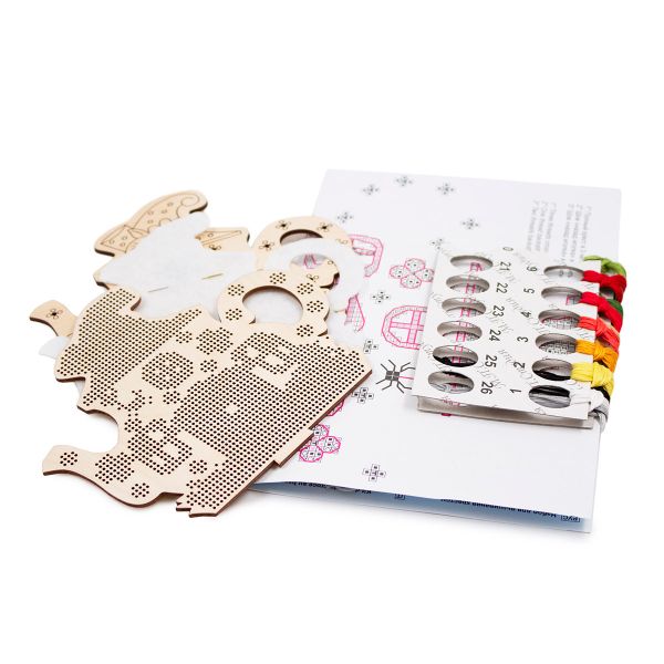 Набор для вышивания на деревянной основе Салфетница Сказочный дом 13х15см, О-045