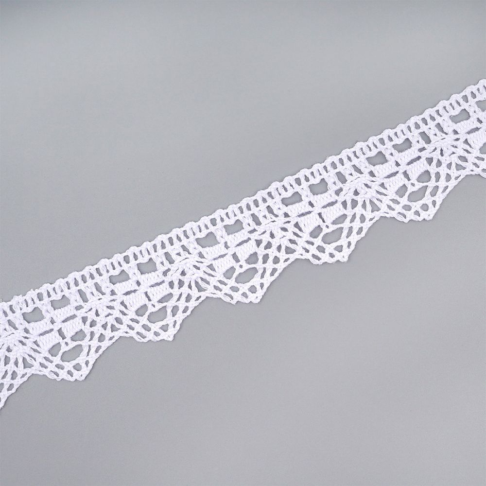 Кружево вязаное (тесьма) хлопковое 30 мм / 25 метров, одностор. (01 белый)