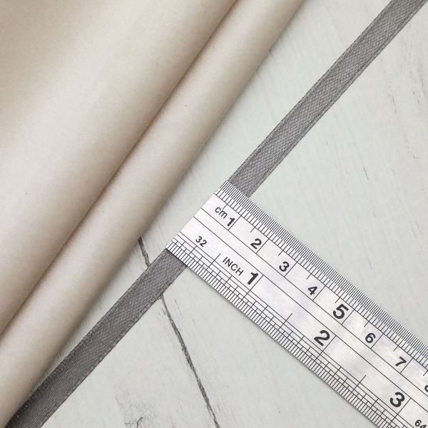 Лента атласная 1-сторонняя 6.0 мм / 22.86±1 метров, 153 т.серый, Globus