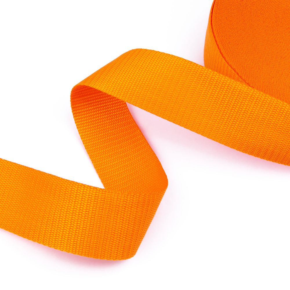 Стропа (ременная лента) 50 мм / 30 метров, толщ. 1.1 мм, [28 г/пог.м], 100% п/п, оранжевый, Gamma 3077