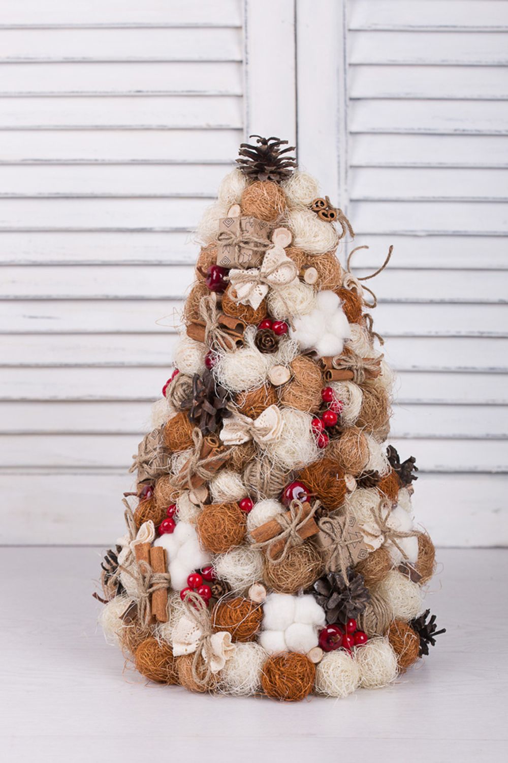 Сизалевое волокно 30 г,±3 г, 06 белый/св.коричневый/коричневый, Blumentag BMG-30 MIX