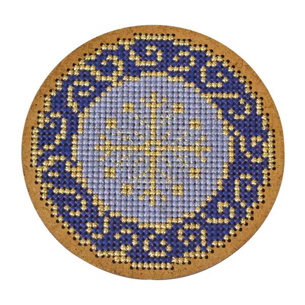 Набор для вышивания нитками Созвездие, Новогодняя игрушка Золотая роспись8,5х8,5см