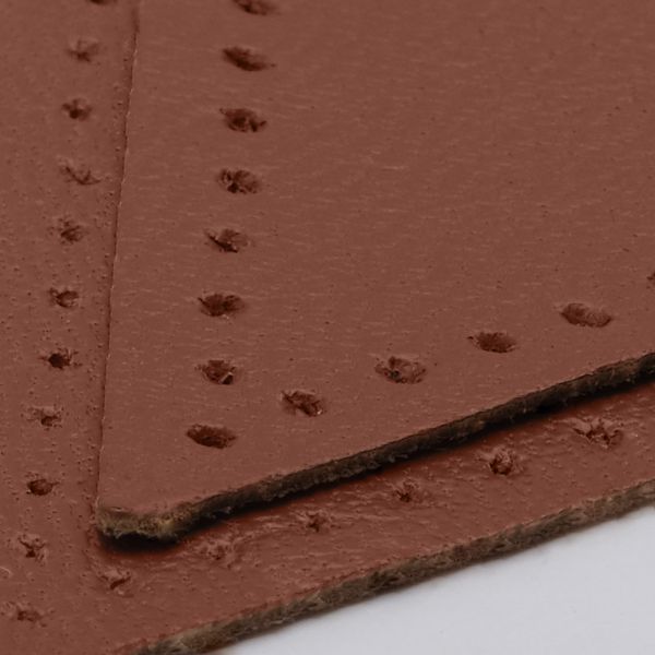 Заплатки пришивные из кожи, треугольник равнобедр., стор. 5см, с перфорацией, 2 шт, 100% кожа, 02 светло-коричневый, 9901