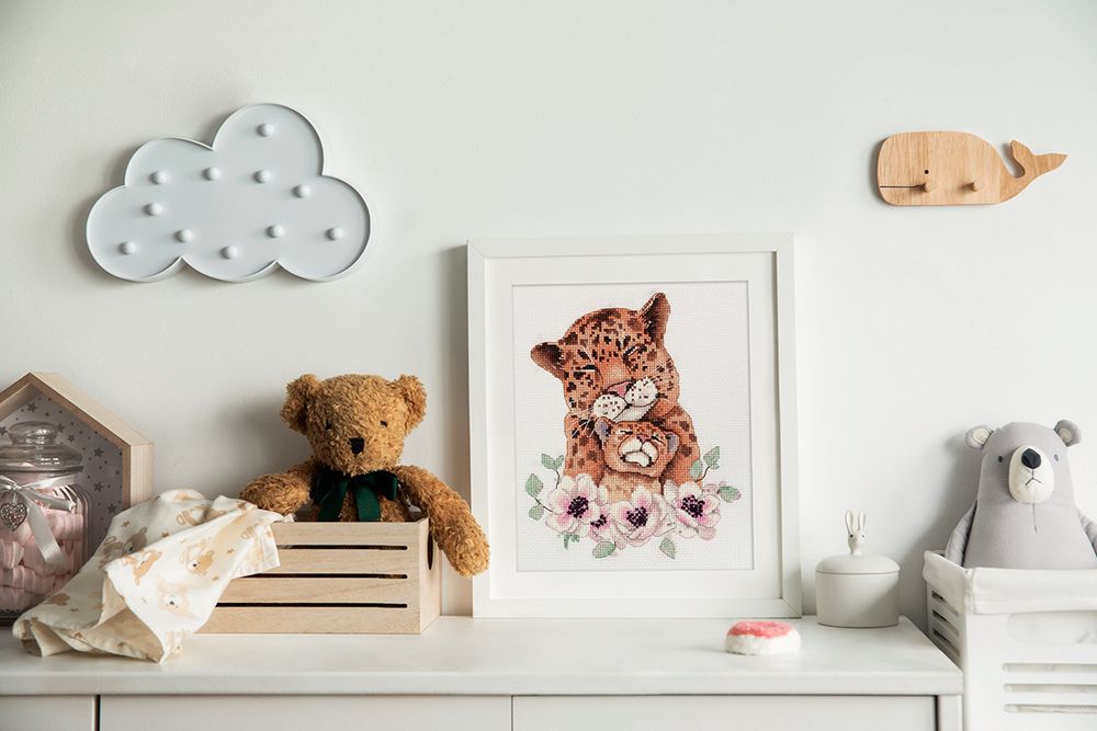 Набор для вышивания нитками Klart, Мать и дитя. Леопарды, 17.5х19.5 см