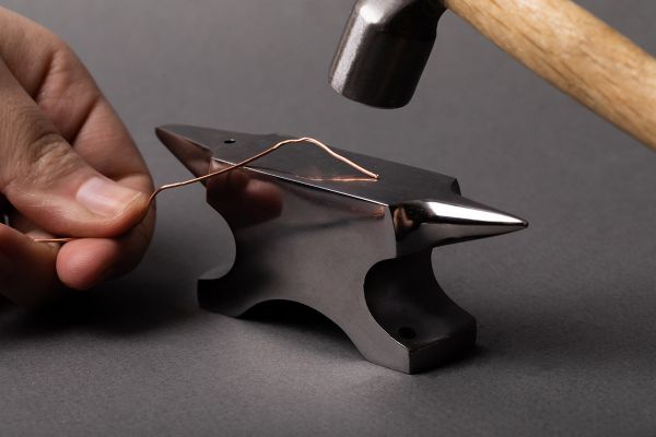 Инструмент для бижутерии: Мини наковальня 10.54х3.8х2.5 см, металлическая, MT-003 Промысел