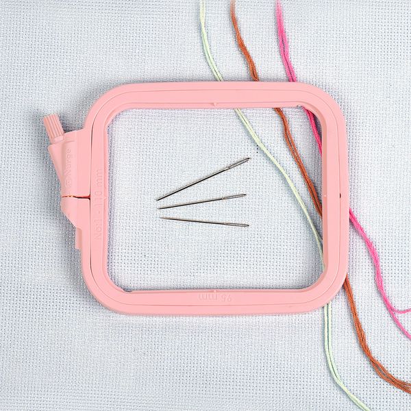 Пяльцы-рамка Nurge пластиковые 110х95 цв.розовый