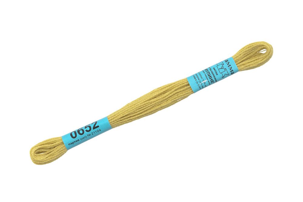 Мулине Gamma 100% хлопок, цв.0652 св-лимонный, 24 мотка по 8 метров