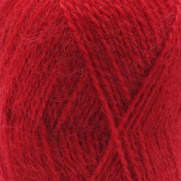 Пряжа Троицкая Пушинка / уп.10 мот. по 50 г, 225 м, 06 красный