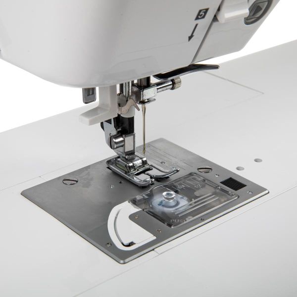 Швейная машина бытовая Micron Memory 500