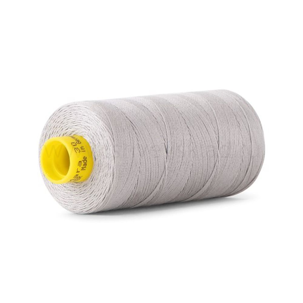 Нить отделочная Gutermann Mara 30/2, 300 м, 702404, 038 св.серый, 1 шт