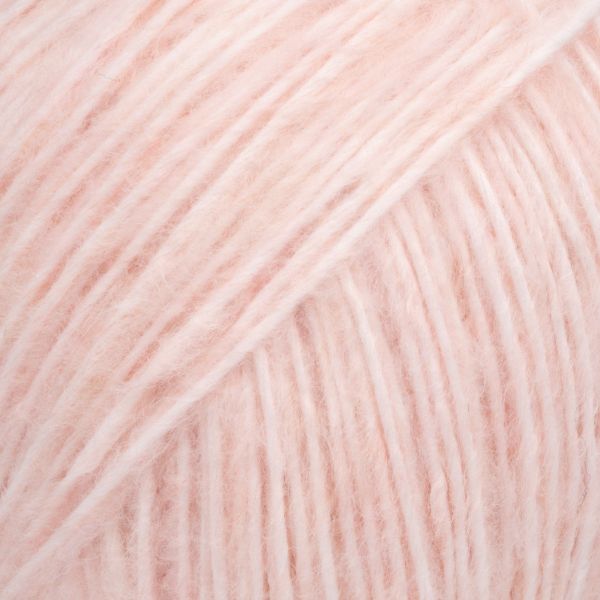 Пряжа Astra Premium (Астра Премиум) Ласка / уп.3 мот. по 100 г, 370 м, 029 молочный