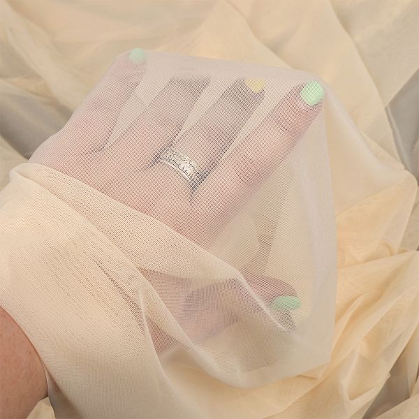 Сетка бельевая эластичная 51 г/м², шир.150 см / 3 метра, KN067 бежевый /03128209.067.3/