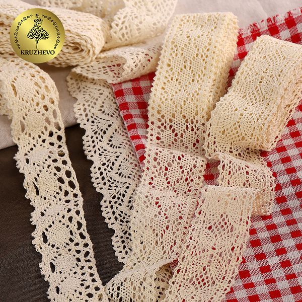Набор вязаного кружева Kruzhevo №2 цв.молочный (4 дизайна по 2м)