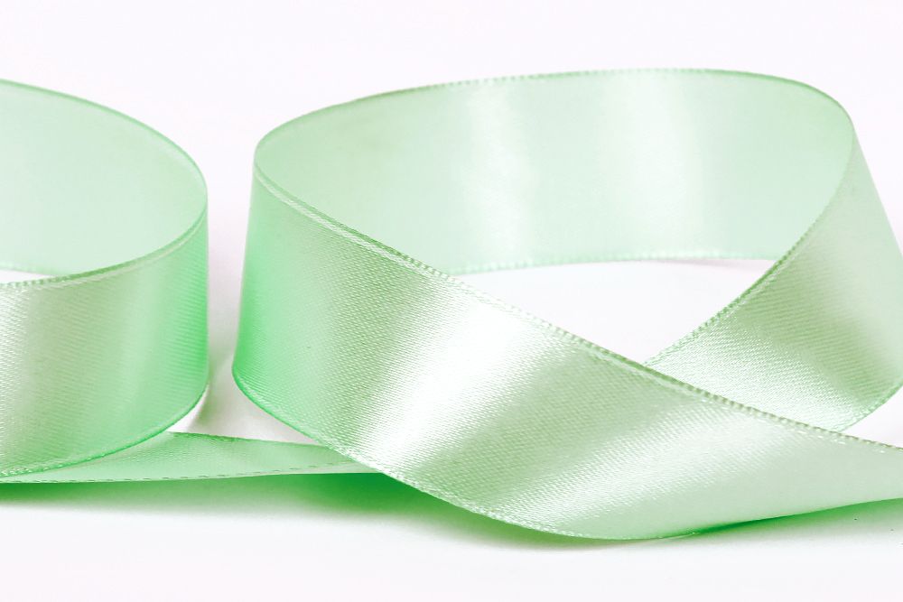 Лента атласная 1-сторонняя 25.0 мм / 33±2 метра, 091 св.салатовый, Gamma