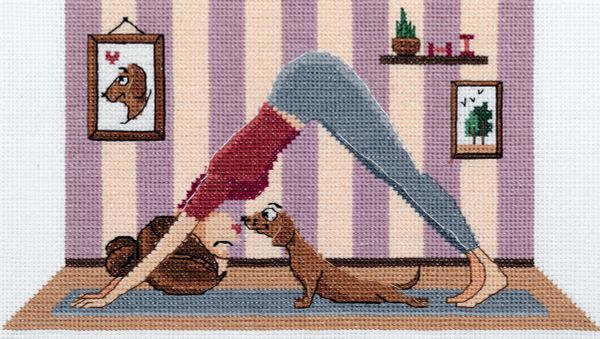 Набор для вышивания Klart 8-544, Таксо-йога, 21х12.5 см