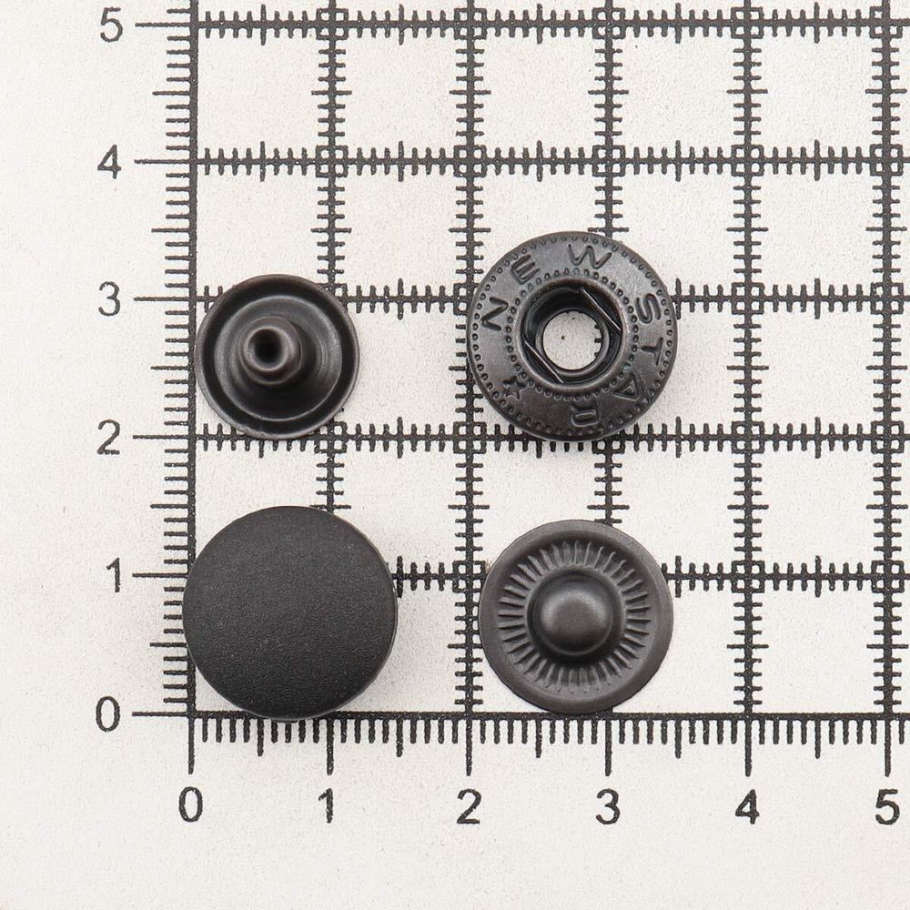Кнопка Альфа (S-образная) ⌀15.0 мм, ≈720 шт, шляпка пластик + отв.части МЕТАЛЛ, 322 черн. + отв.части оксид, NEW STAR
