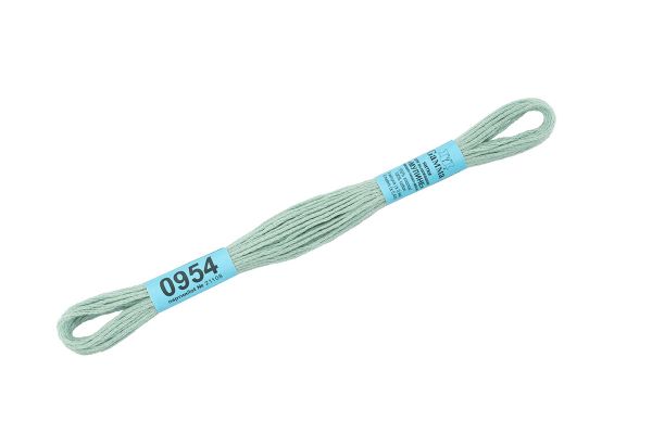 Мулине Gamma 100% хлопок, цв.0954 мята, 24 мотка по 8 метров