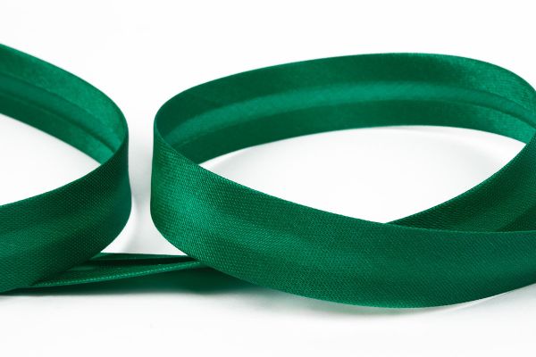 Косая бейка атласная 15 мм / 132±1 метра, 063 зеленый, Gamma GK-15P