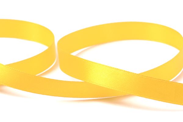 Лента атласная 1-сторонняя 12.0 мм / 33±2 метра, 015 желтый, Gamma