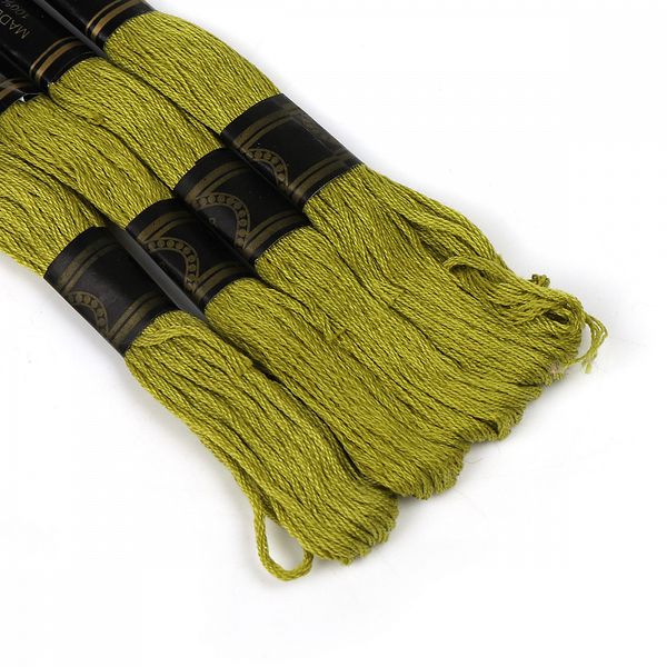 Мулине Ideal, цв.818 гр.зеленый, 24 мотка по 8 метров