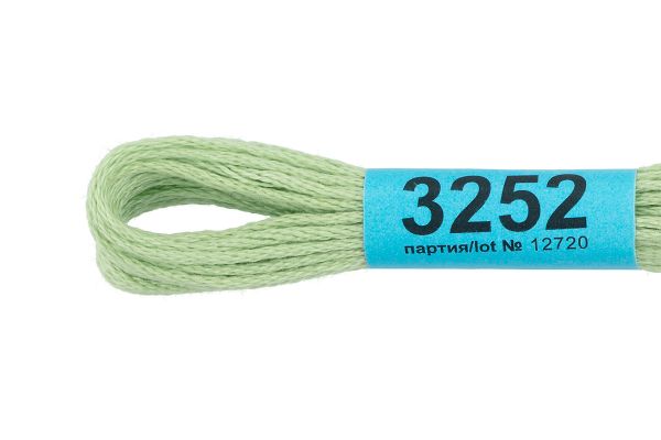 Мулине Gamma 100% хлопок, цв.3252 св.св.зеленый, 24 мотка по 8 метров